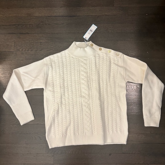 NWT Draper James Cableknit Turtleneck Sweater in Magnolia White - Picture 5 of 7
